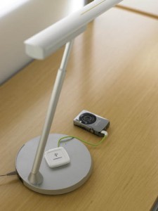 md_Powermat-ConfluxTableLamp